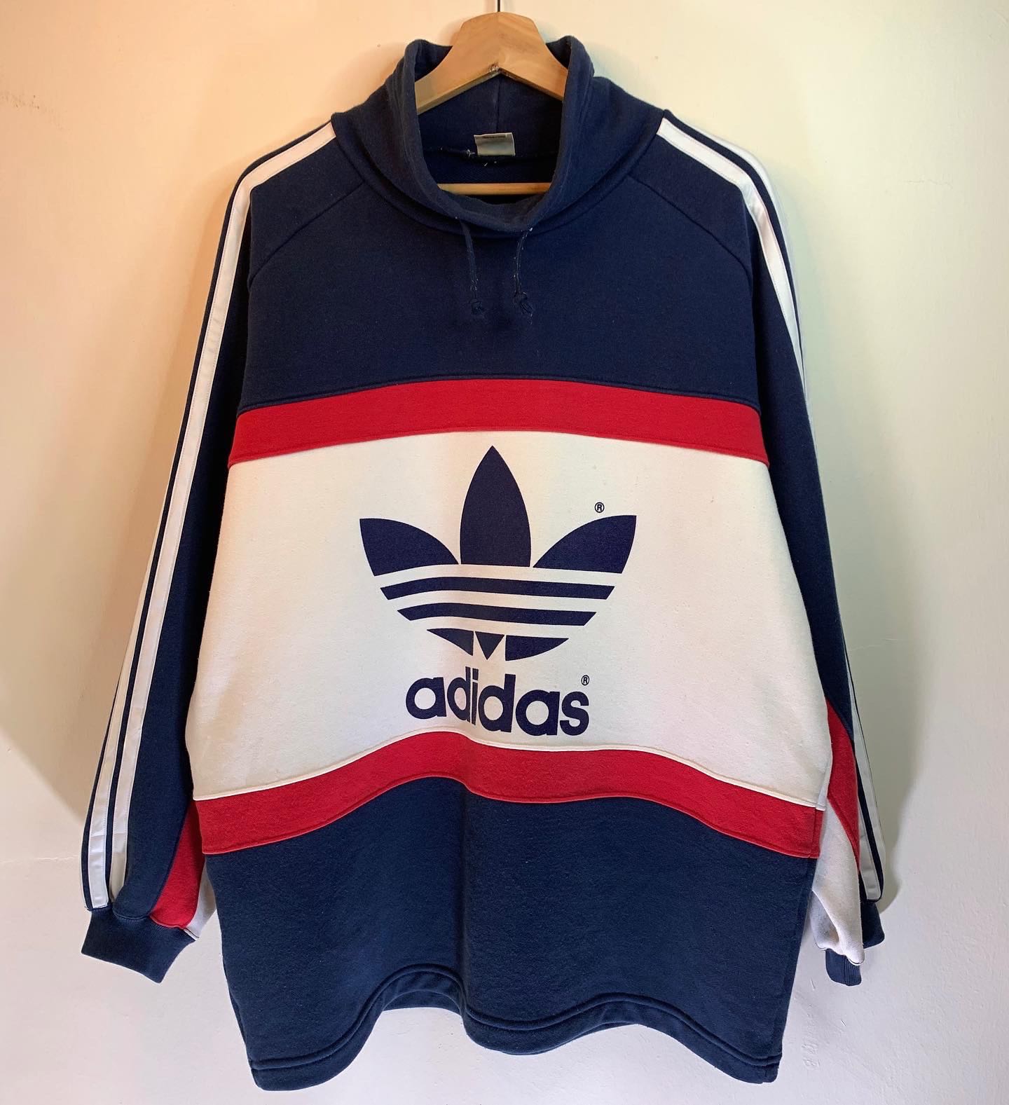 Adidas trefoil vintage hot sale
