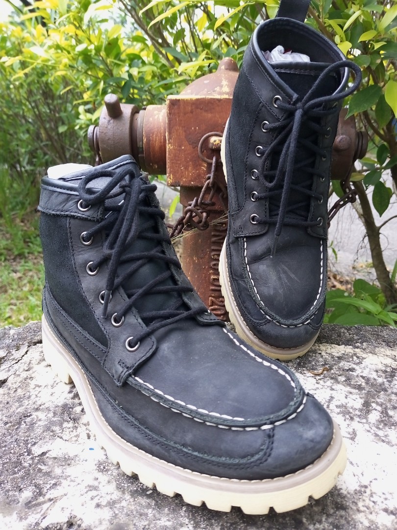 American eagle hiking boots store