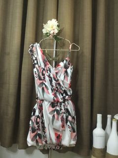 (Category: ) located in . Submitted by celio.closet (Listing ID 1162866110, Image 1). Description: .