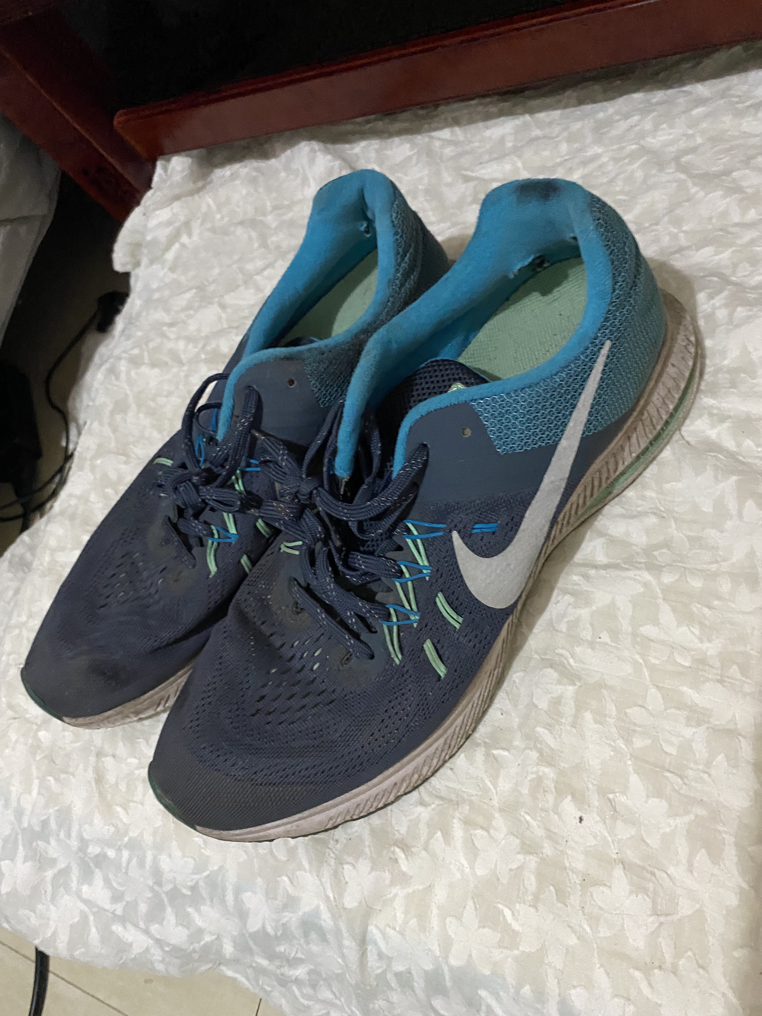 authentic nike shoes for cheap