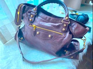(Category: ) located in . Submitted by shopaaaholic (Listing ID 1162846383, Image 1). Description: .