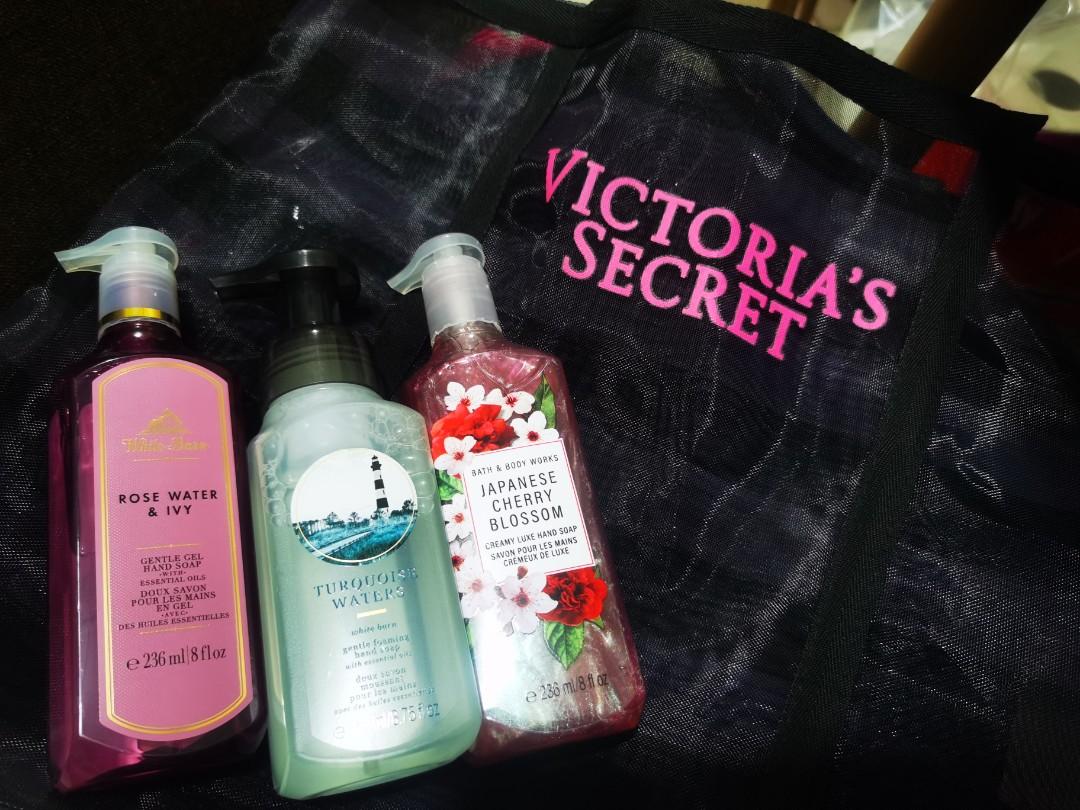 Bath and body works hand wash (Category: Body Care) located in Makati City. Submitted by sp_espie (Listing ID 1162887507, Image 1). Description: 250 each Authentic from Canada.