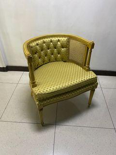 Beautiful Vintage Chair - solihiya details