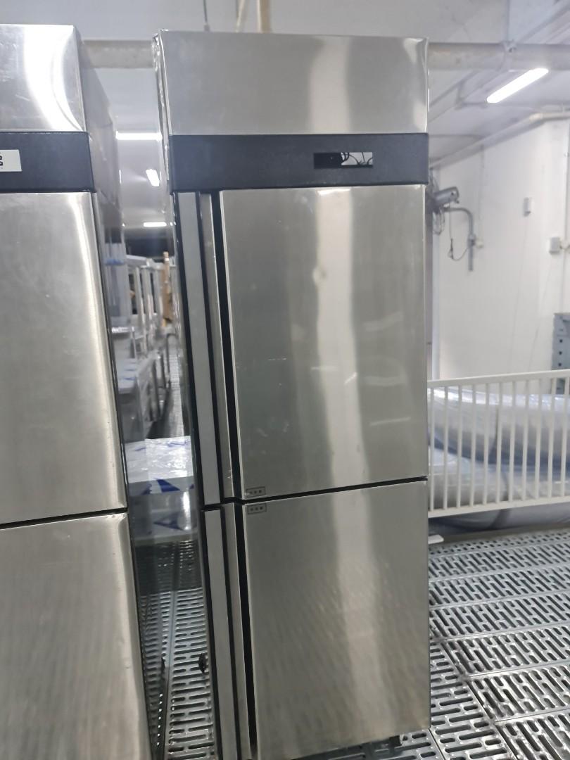 Brand New Upright Chiller Blower System Cosmetic Set, TV & Home