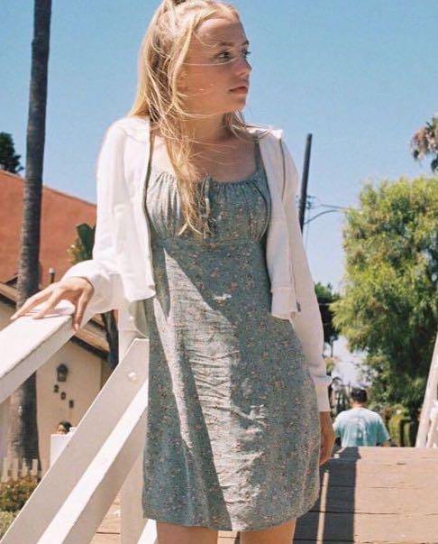 brandy melville green jennifer dress Women s Fashion Dresses Sets Dresses on Carousell