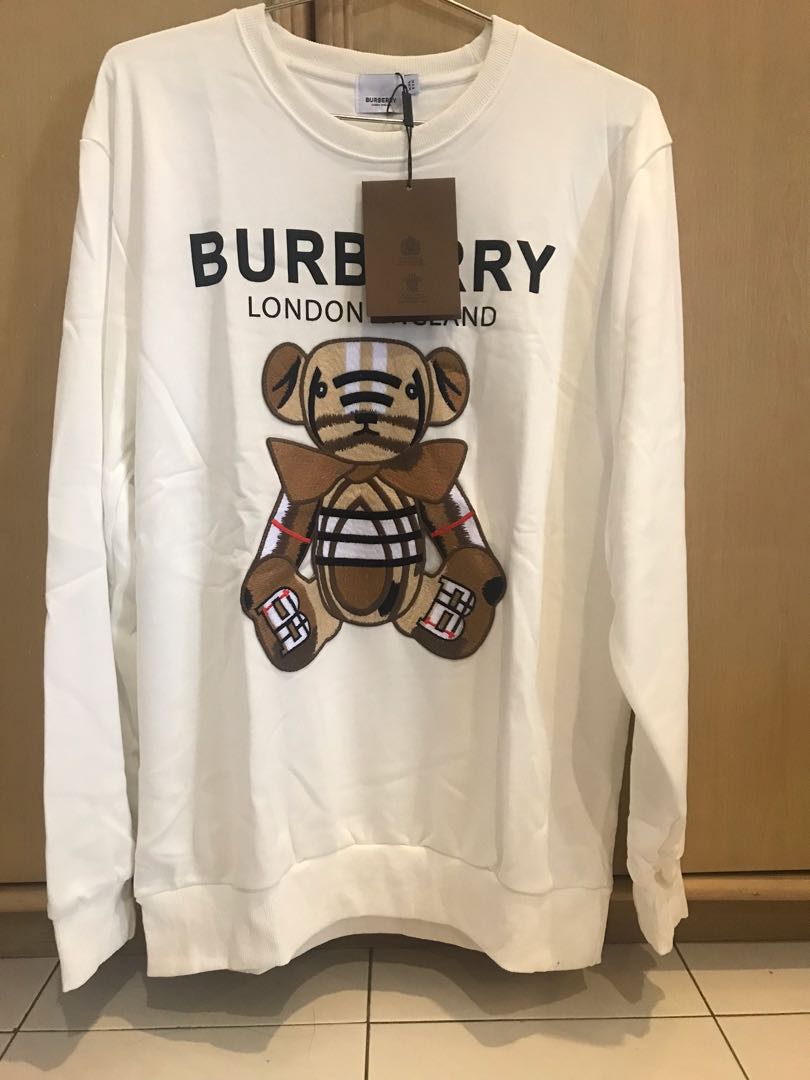 Burberry hoodie (NEW) original, Luxury, Apparel on Carousell