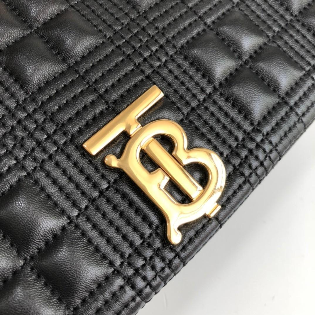 Burberry quilted lola bag (Category: Luxury Bags & Wallets) located in Makati City. Submitted by luxurbagonlineshop (Listing ID 1162849662, Image 3). Description: .