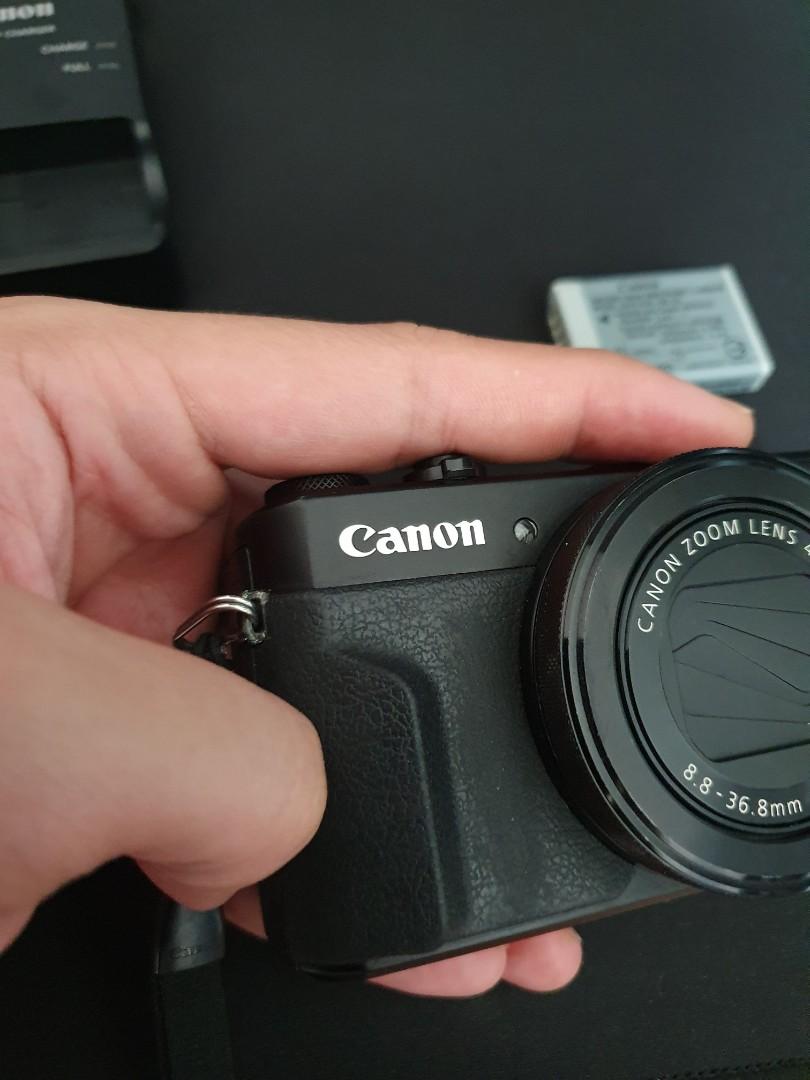 Canon G7x Mark II with 64 GB high performance memory card and spare