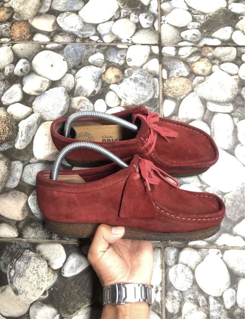 clarks wallabee maroon