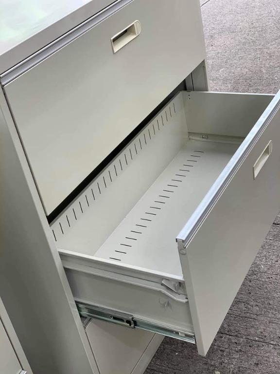 FLUSH HANDLE LATERAL 3 DRAWERS, Furniture & Home Living, Office Furniture & Fixtures