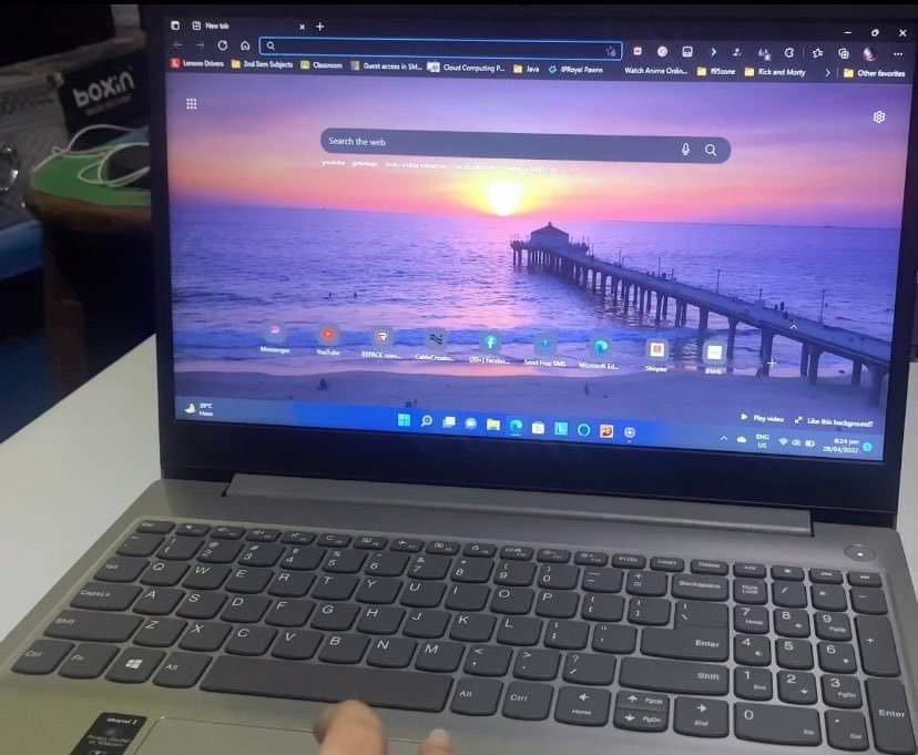 FOR SALE Lenovo Ideapad 3 15IIL05 81WE.Slim. Intel Core i5 10th Gen ...