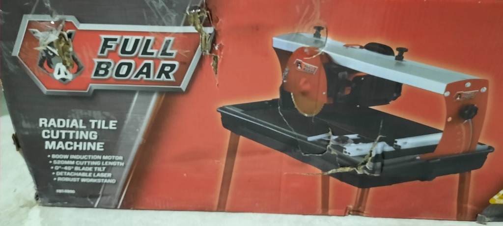 Full boar clearance tile cutter