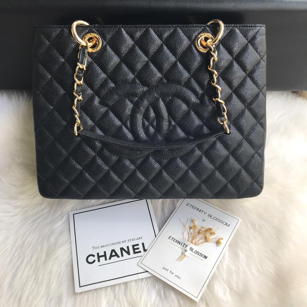 Gst totebag (Category: Luxury Bags & Wallets) located in Makati City. Submitted by luxurbagonlineshop (Listing ID 1162808313, Image 1). Description: .