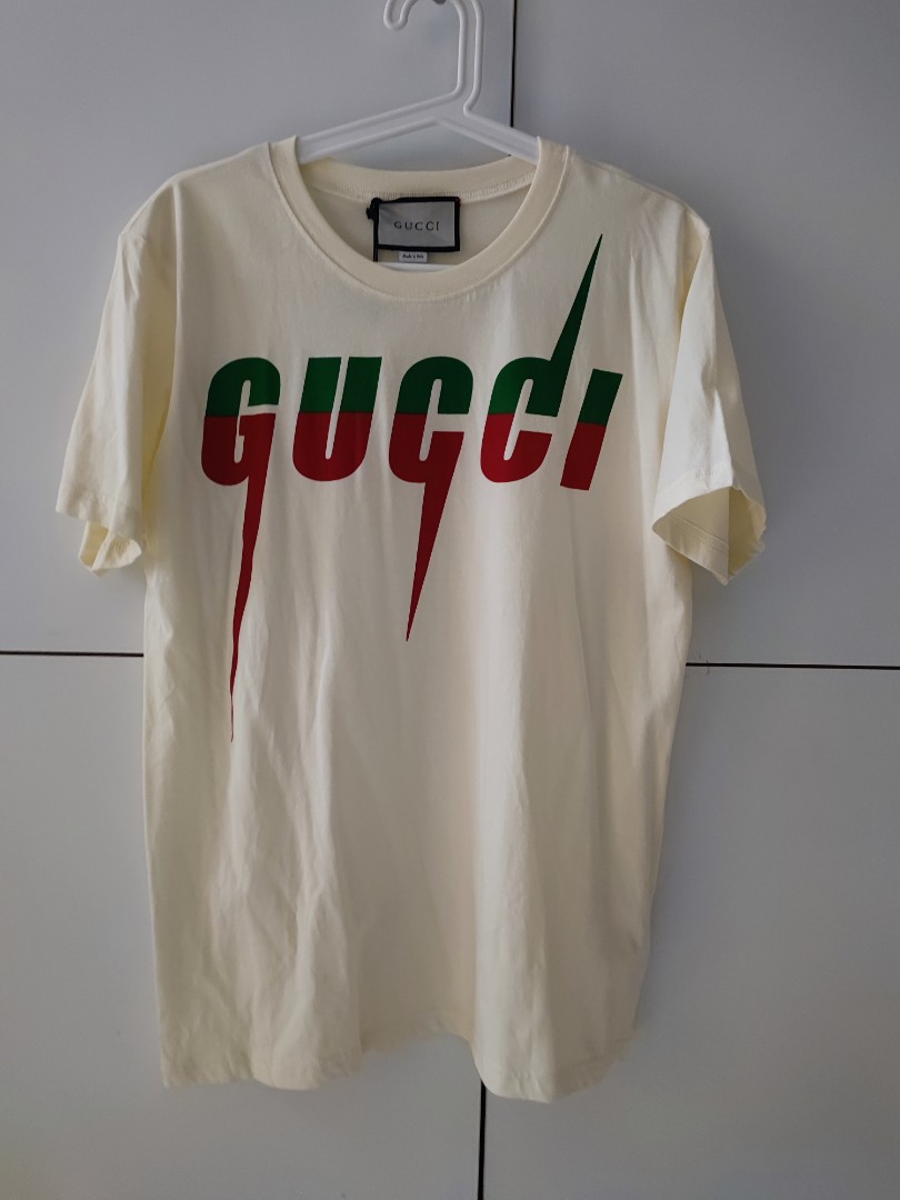 Gucci tee, Men's Fashion, Tops & Sets, Tshirts & Polo Shirts on Carousell