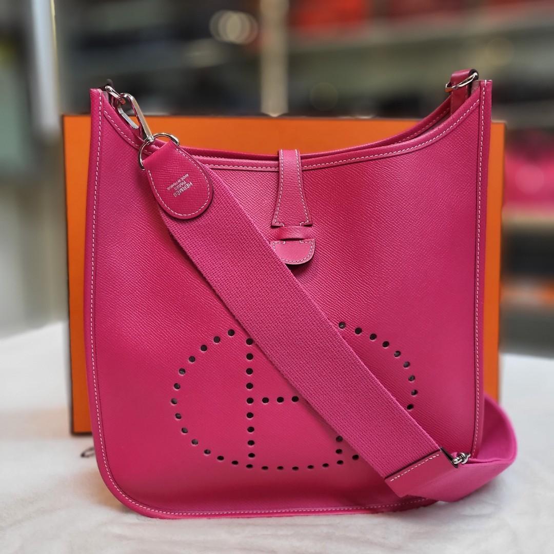 Evelyne 29 bag in pink leather Hermes - Second Hand / Used – Vintega