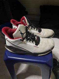 Kybrid 4 Basketball Shoes, Men's Fashion, Footwear, Sneakers on Carousell