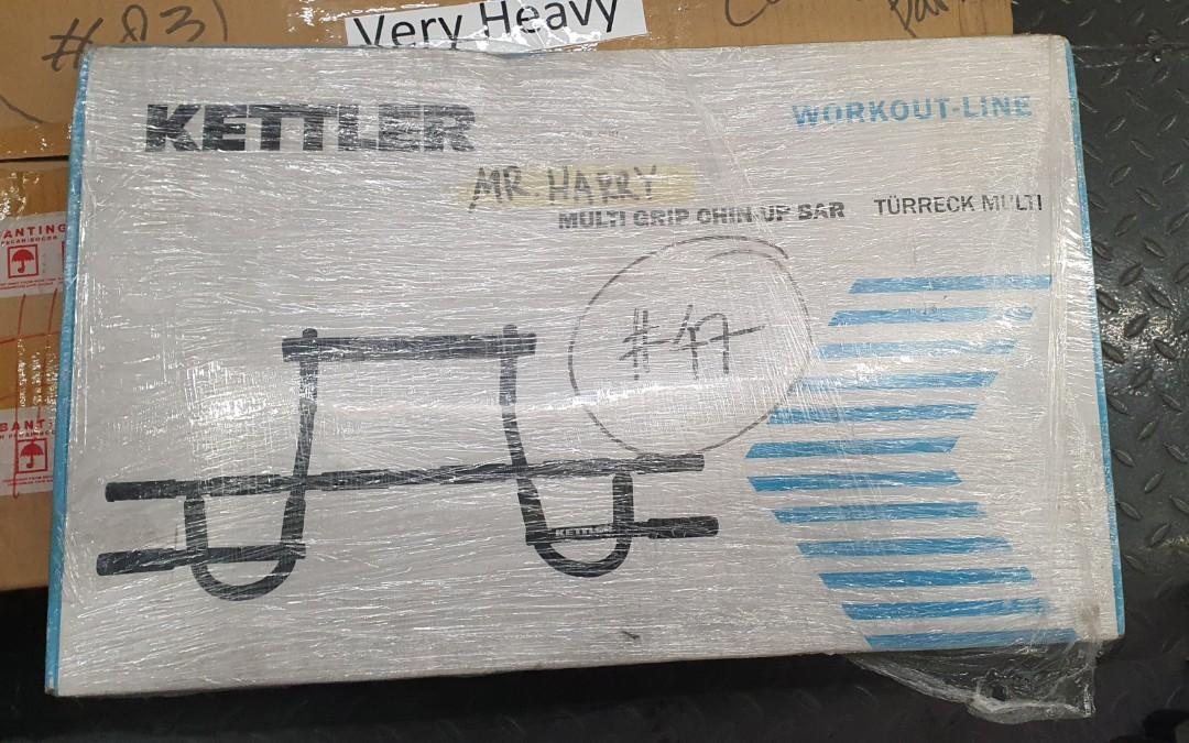 Kettle Pull up bar (Category: Weights & Dumbbells) located in Makati City. Submitted by harrys08 (Listing ID 1162811885, Image 1). Description: Selling my Keller pull up bar. item was opened but never used. This requires a strong door frame to hold your weight. Can be attached and removed easily..