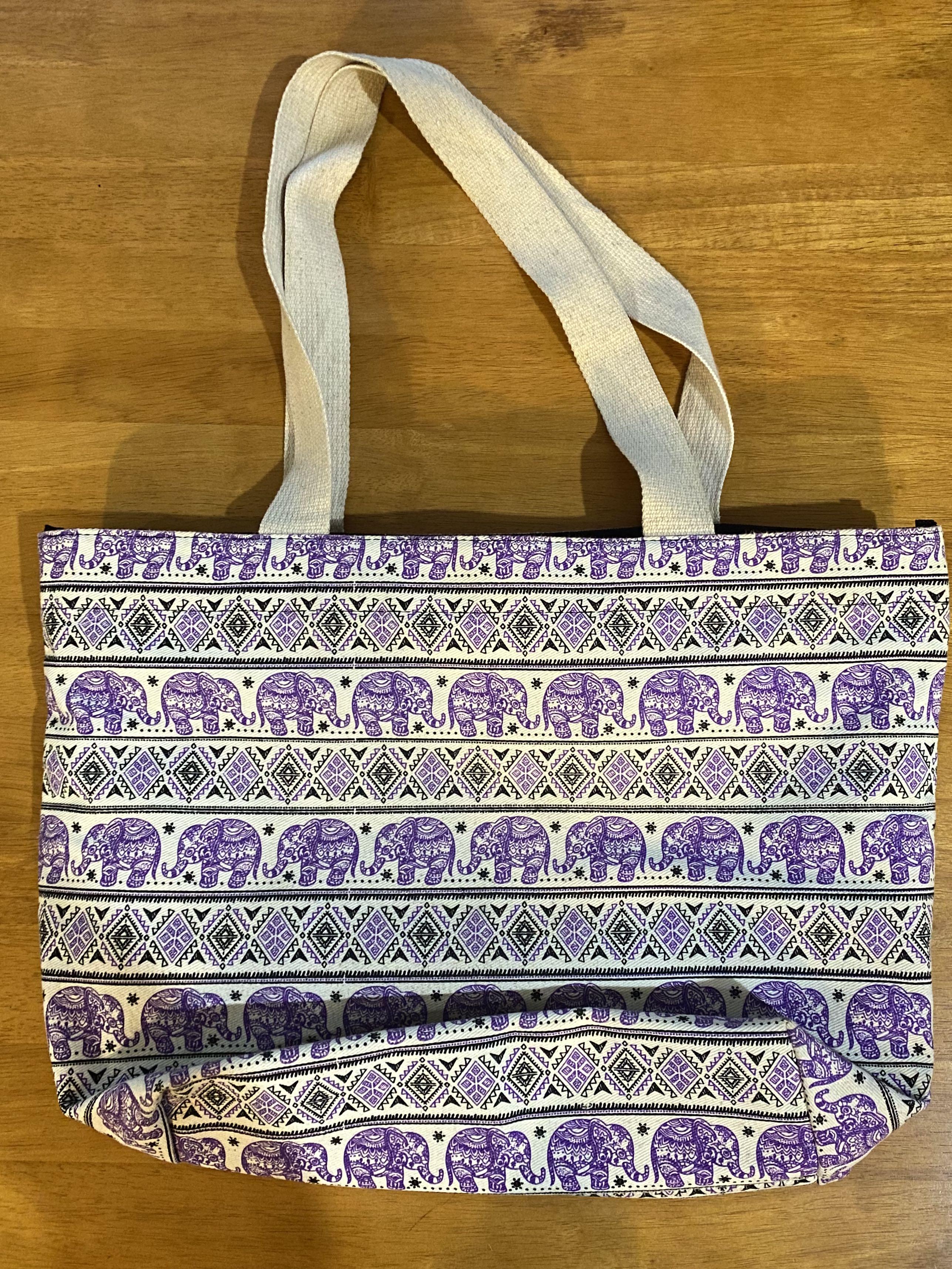 Tourist tote bag hotsell pattern