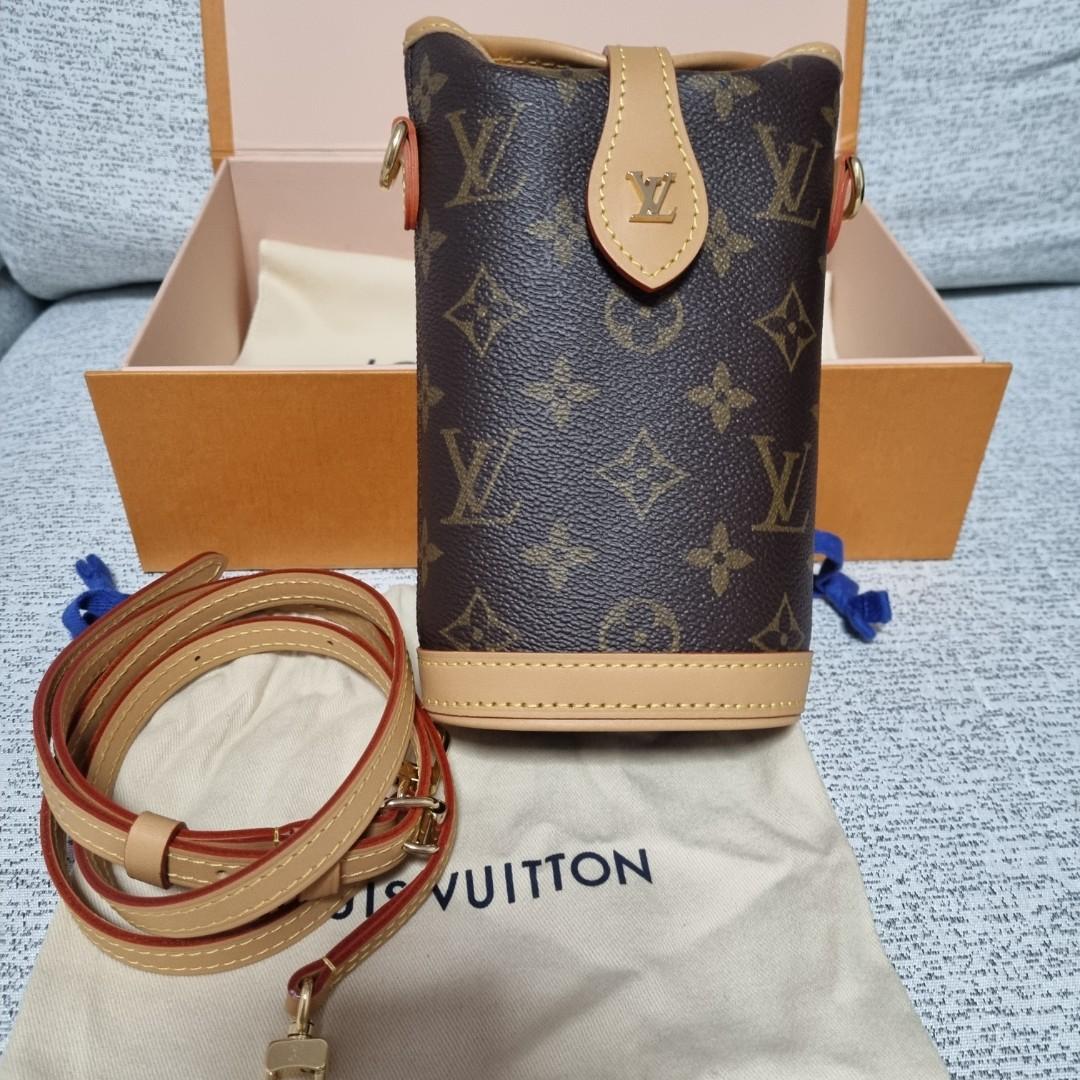Louis Vuitton Fold me pouch (M80874) in 2023  Louis vuitton shoulder bag,  Monogrammed leather, Shoulder bag