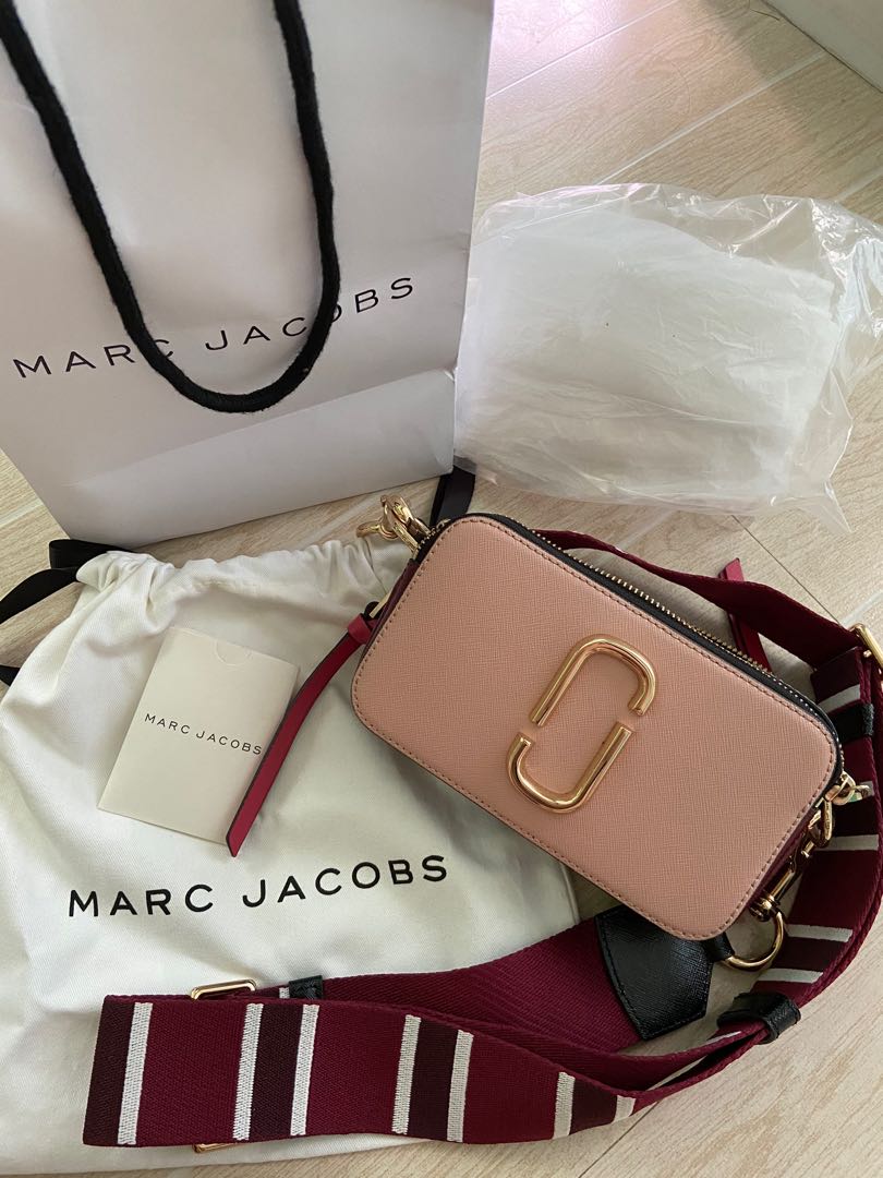 Marc Jacobs Snapshot DTM Khaki, Luxury, Bags & Wallets on Carousell