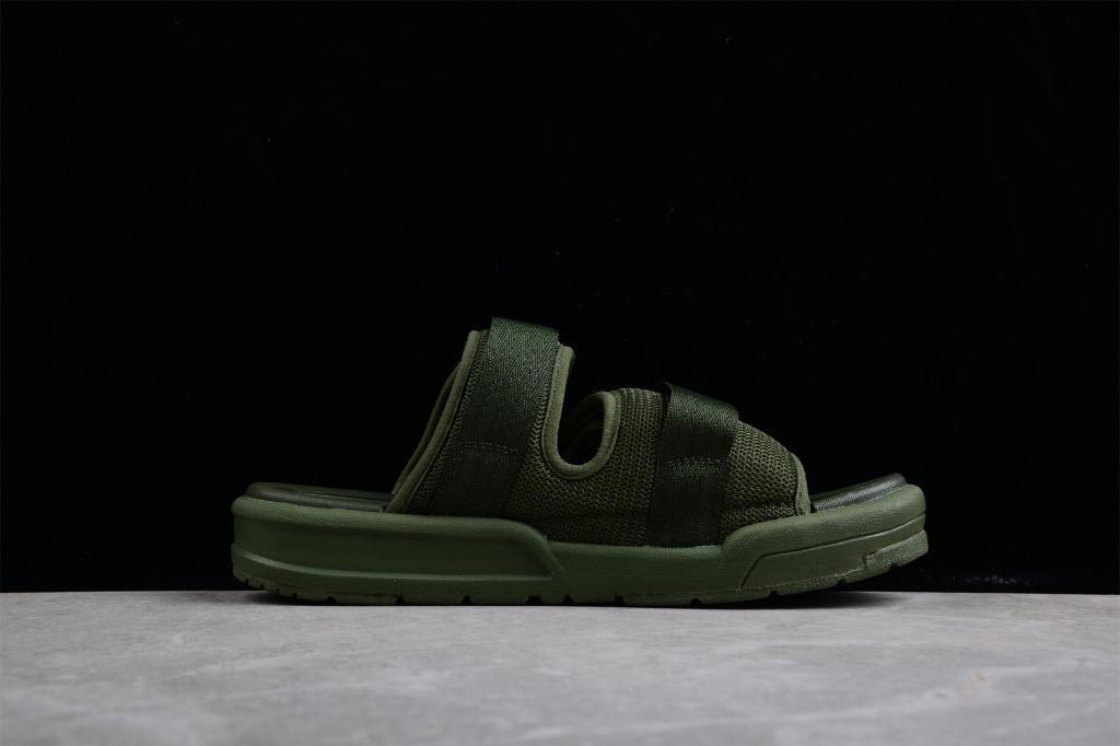 New balance black top pool green