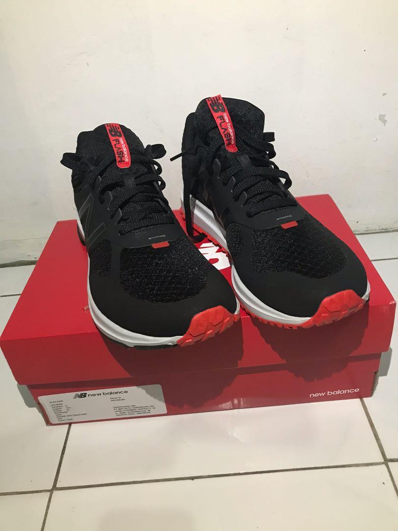 NEW BALANCE RUNNING COURSE LIKE NEW 