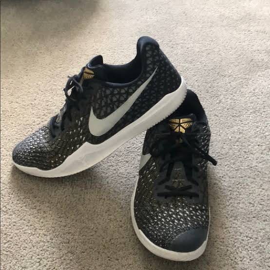 Nike: Kobe (Black and Gold), Fashion, Footwear, on Carousell
