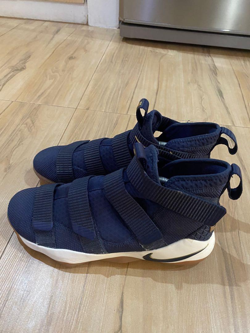 Lebron soldier 11 cavs navy shop