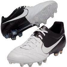 Nike TIEMPO (7 UK), Sports Equipment, Other Sports Equipment and Supplies  on Carousell