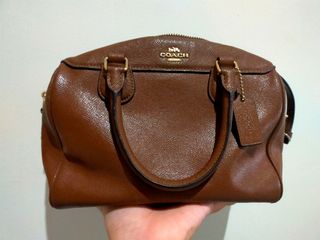 (Kategori: ) berada di . Dikirim oleh deviedevara (ID iklan 1162864275, Gambar 1). Deskripsi: .