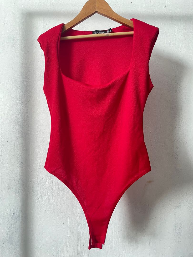 Red square top bodysuit, Women's Fashion, Tops, Sleeveless on Carousell