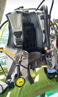 （分類：）位於 。 由 oceanwatersport 提交（商品編號 1162762747，圖片 1）。簡介： 。