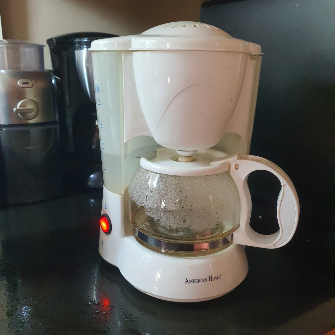 SELLING SUPER LOW! American Home Coffee Maker, TV & Home Appliances