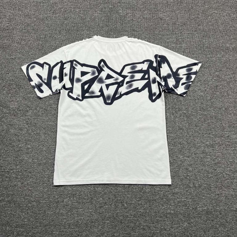 Supreme Yankees Airbrush Tee, Men's Fashion, Tops & Sets, Tshirts & Polo  Shirts on Carousell