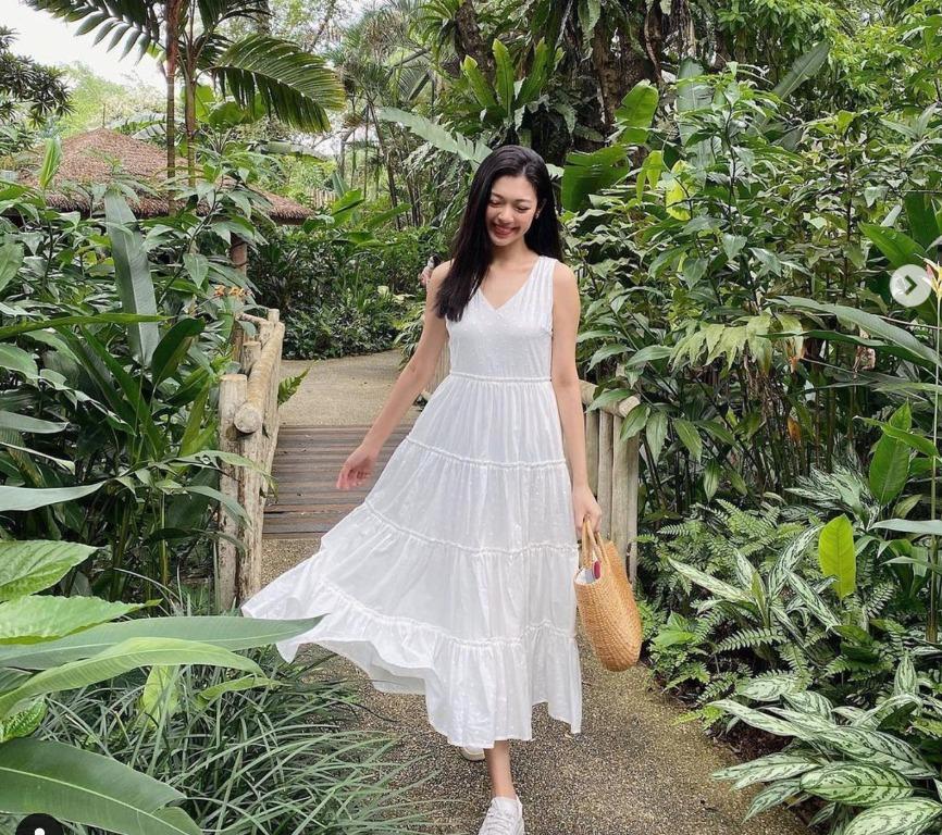 White hotsell max dress