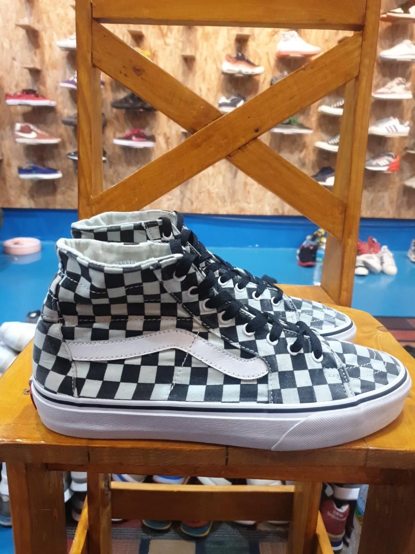 Vans off the wall, Men's Fashion, Footwear, Sneakers on Carousell