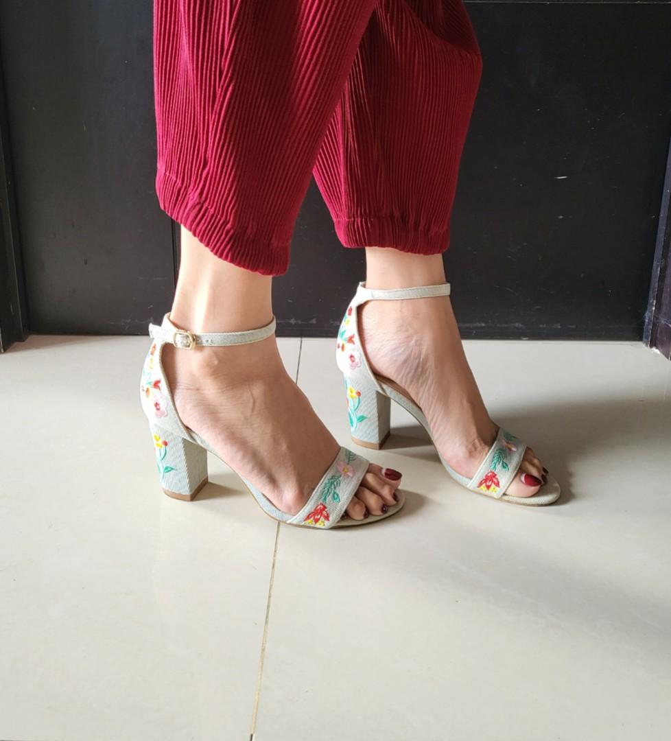 Vincci / VNC / jeans denim heels 