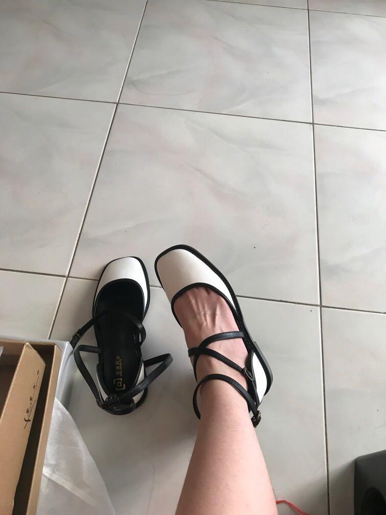 White covered clearance toe sandals