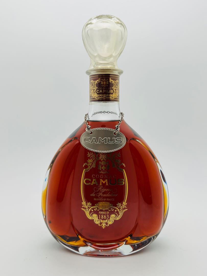 金花干邑Camus reserve du fondateur cognac 700ml no box, 嘢食& 嘢飲, 酒精飲料- Carousell