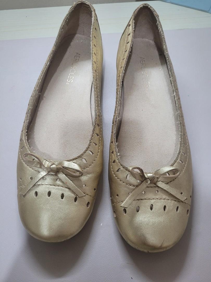 Aerosoles gold flats store