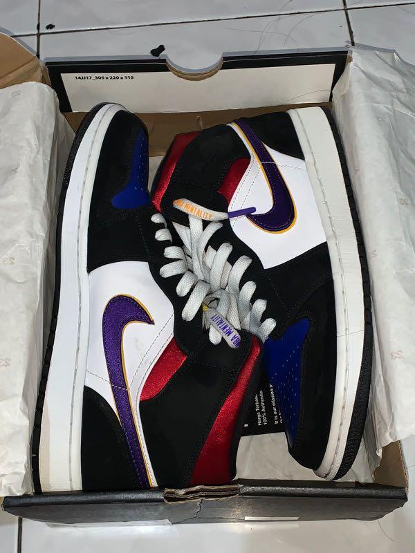 Air Jordan 1 Mid Top 3 Lakers, Fesyen Pria, Sepatu , Sneakers di Carousell