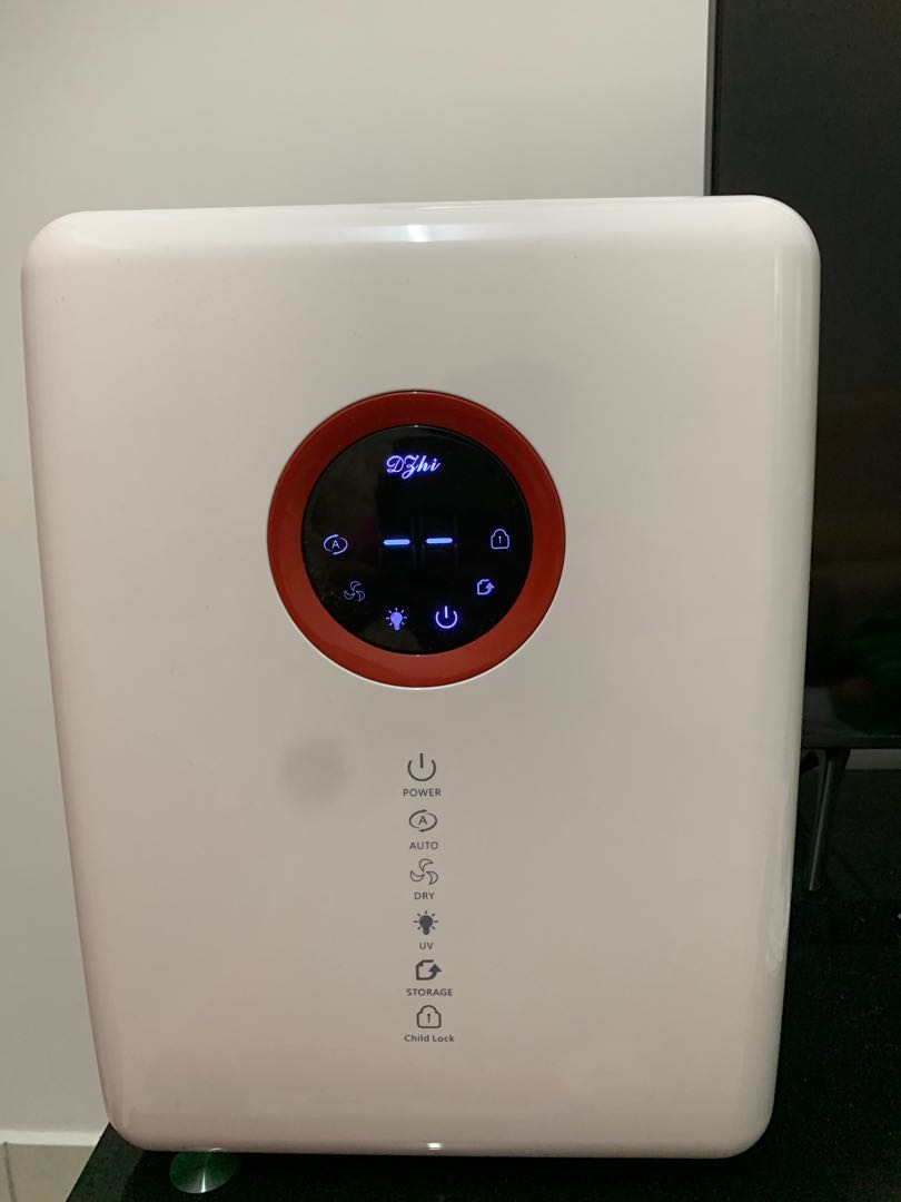 Bottle UV Sterilizer and Dryer, Babies & Kids, Nursing & Feeding