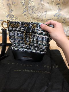（分類：）位於 。 由 blueishy 提交（商品編號 1163096398，圖片 1）。簡介： 。