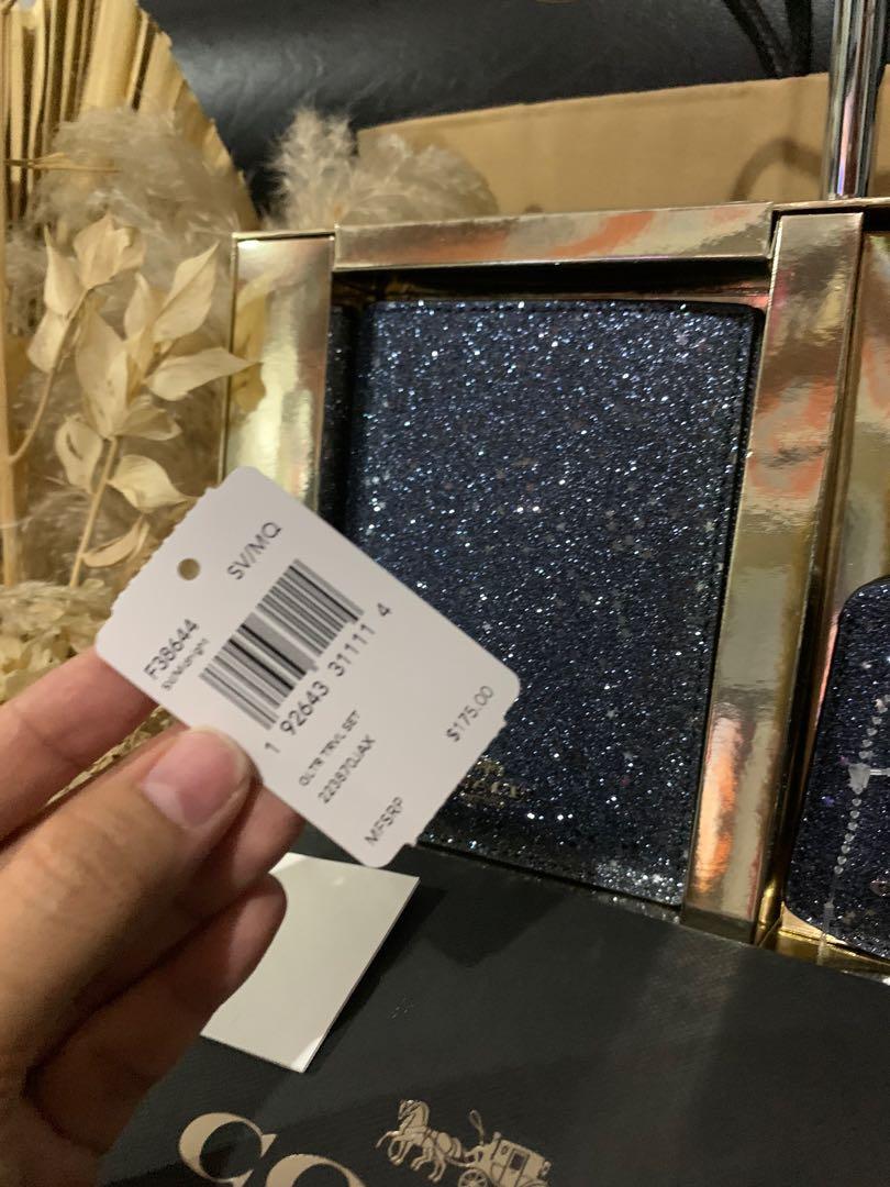 Coach passport holder and luggage tag set clearance