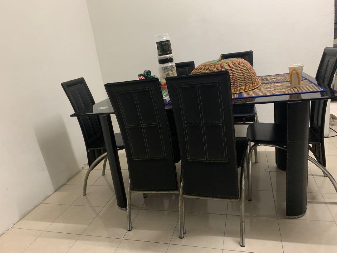 Dining table (Category: Other Home Furniture) located in Seri Kembangan. Submitted by fafawardrobe (Listing ID 1163042244, Image 1). Description: *Dining table with tempered glass.. *available for pick up only *not for fussy buyer.