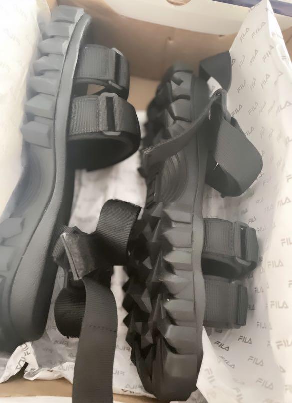 Fila best sale yak sandal