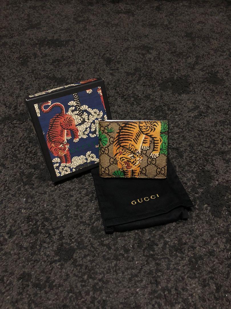 WOW! Unboxing $340 Authentic GUCCI Bi-Fold Tiger Mens Wallet! 6 9 18 