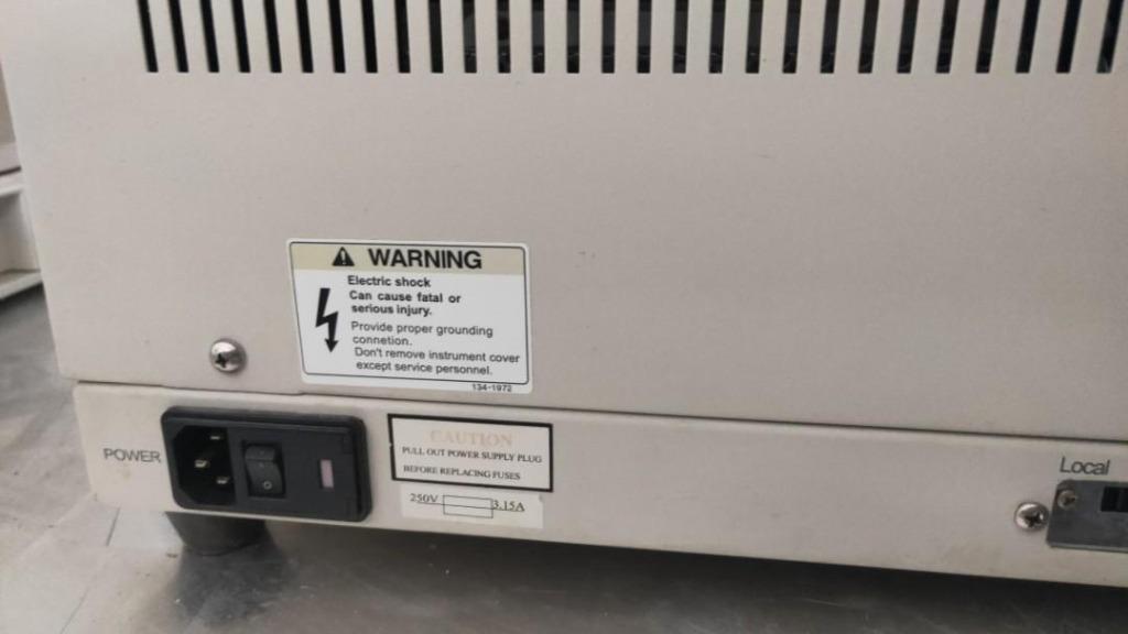 Hitachi U2800 Spectrophotometer UV/Vis For Sale 1200 each, Health & Nutrition, Medical