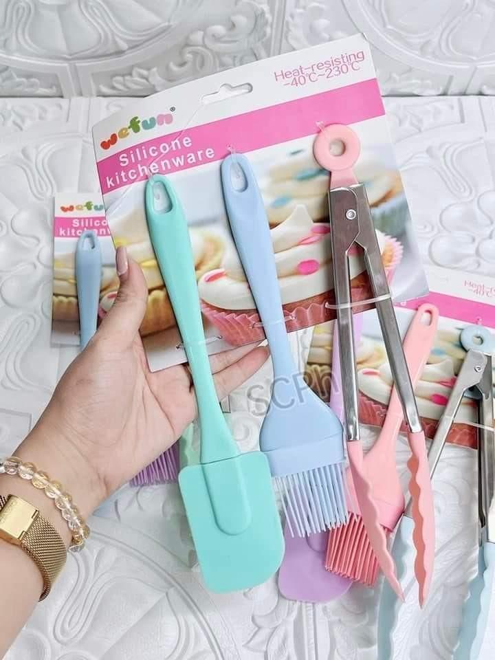 HOME SILICONE KITCHENWARE SET (Category: Cookware & Accessories) located in Manila. Submitted by imeldacsantiago (Listing ID 1163023105, Image 1). Description: HOME SILICONE KITCHENWARE SET CODE SHCLPH05262022 PRICE 140 CUT OFF OF ORDERS 11AM (SAME DAY DELIVERY WITHIN MANILA AREA) VIA GRAB, MR SPEEDY, LALAMOVE NEXT DAY SHIPPING (1-3 DAYS) LUZON, VISAYAS, MINDANAO (LBC, J&T, JRS) MOP: COD (MANILA AREA) GCASH BDO REMITTANCE CENTERS PLS PM US FOR OR