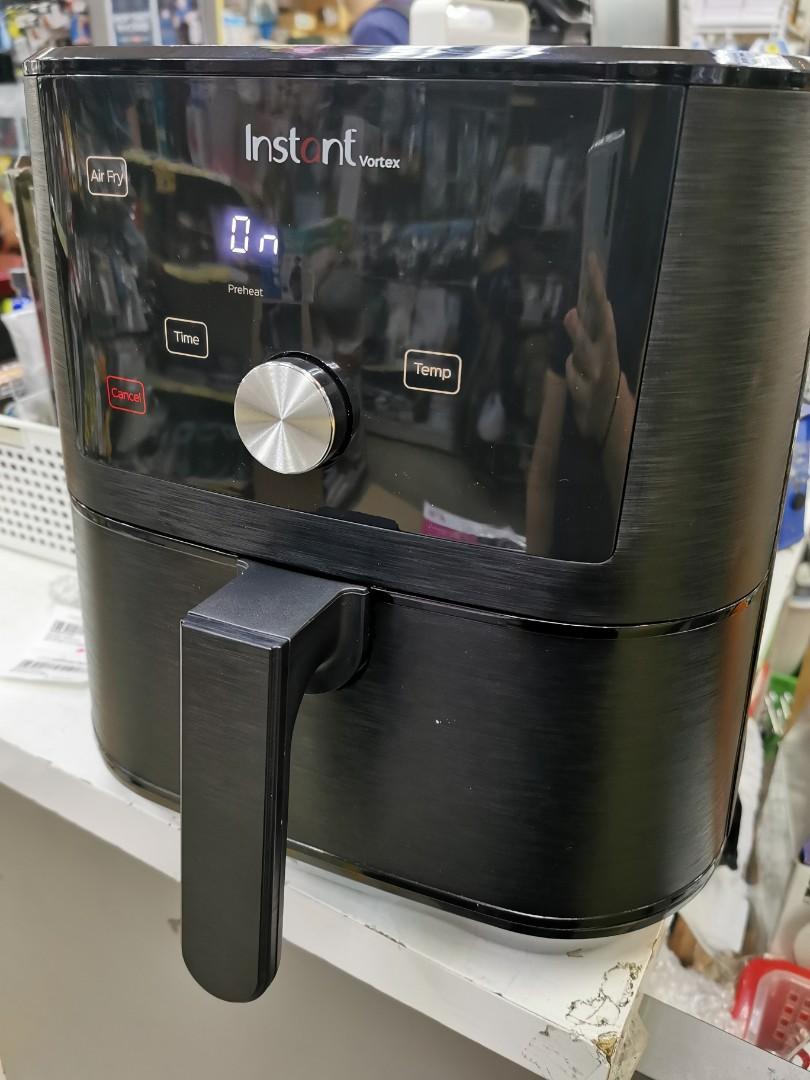 INSTANT VORTEX AIR FRYER 4 IN 1 5.7L, TV & Home Appliances, Kitchen